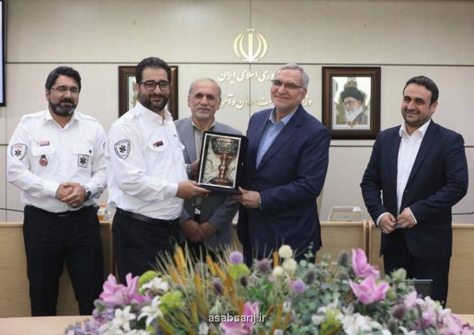 وزیر بهداشت از قهرمان اورژانس تهران تقدیر کرد