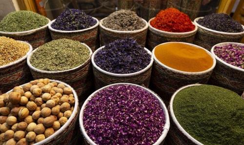 رشد تولید فرآورده های طبیعی در کشور جلوتر از افق ۱۴۰۴