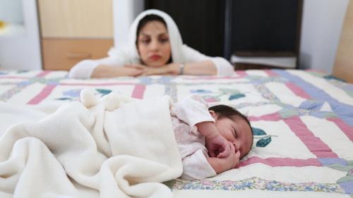 غم مادرانه را جدی بگیریم افسردگی بعد از زایمان درمان دارد