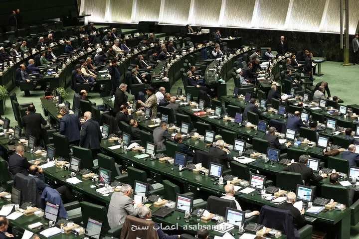 ۵۳ نماینده مجلس خواهان رویارویی با جنگ اقتصادی آمریکا شدند